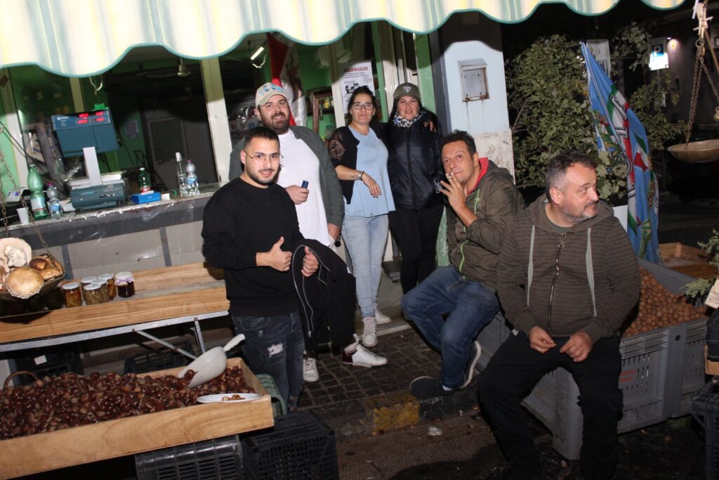 AVELLA. Le foto di un sabato di festa girando per la sagra della Castagna e della nocciola
