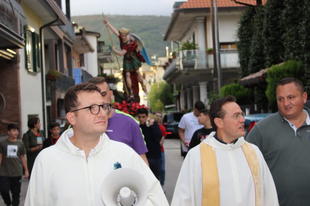 Mugnano   Processione di San Michele Arcangelo. Foto album