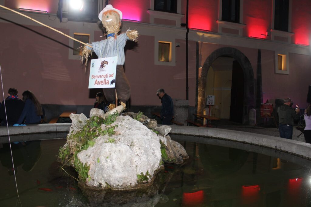 AVELLA. Le foto di un sabato di festa girando per la sagra della Castagna e della nocciola