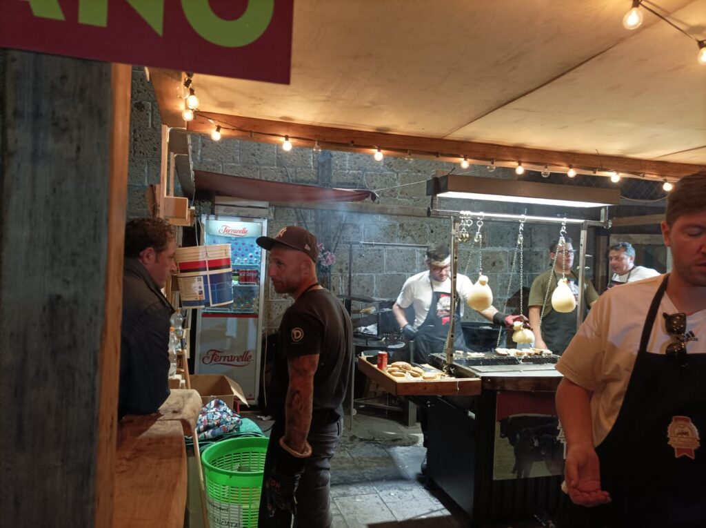 AVELLA (AV)  La Decima Sagra della Nocciola e della Castagna: Due fine Settimana di Gusto e Tradizione