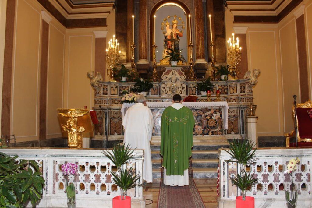 MUGNANO. Le foto più belle della ricollocazione di Santa Filomena nella sua Cappella