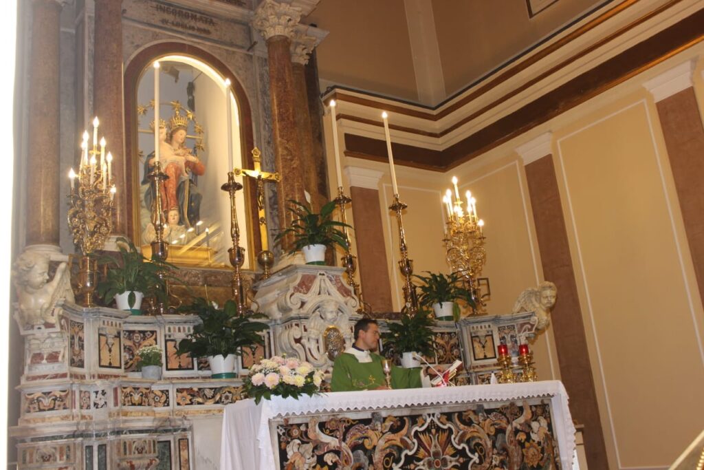 MUGNANO. Le foto più belle della ricollocazione di Santa Filomena nella sua Cappella