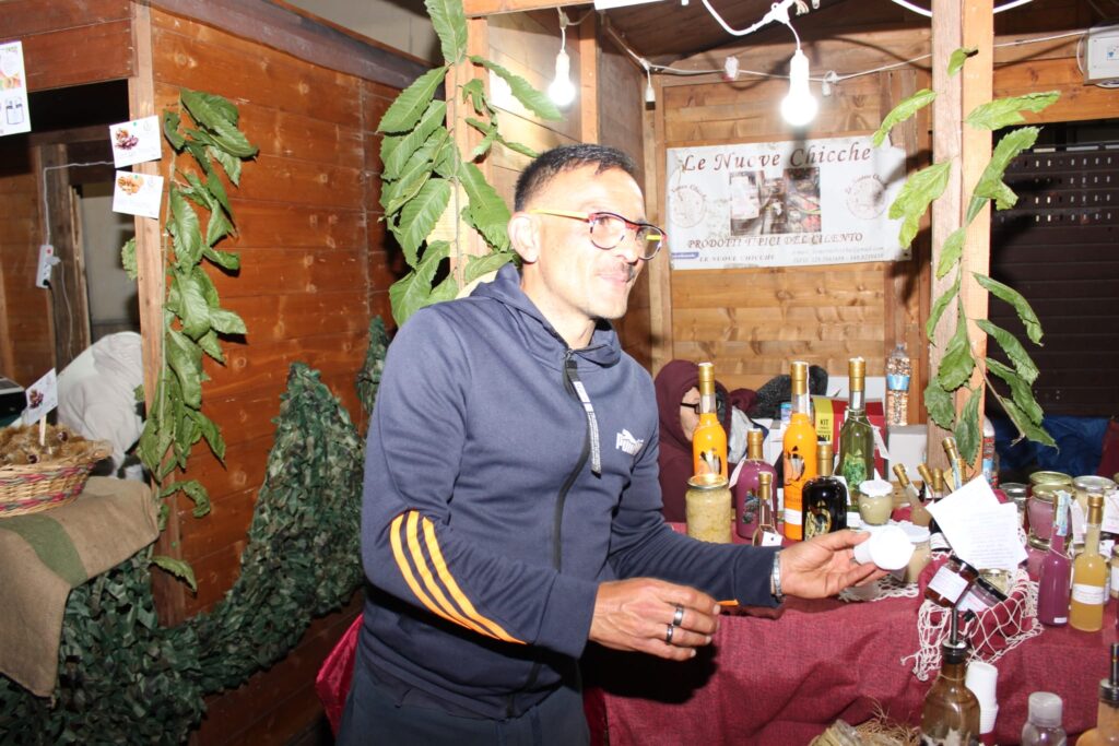 AVELLA. Le foto di un sabato di festa girando per la sagra della Castagna e della nocciola