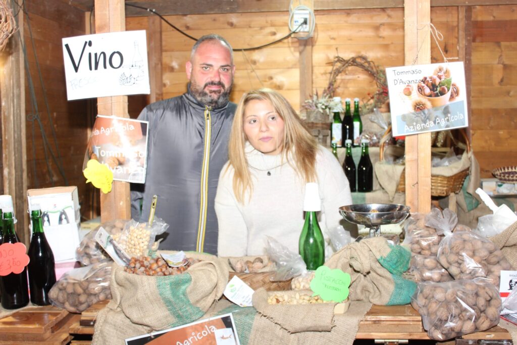 AVELLA. Le foto di un sabato di festa girando per la sagra della Castagna e della nocciola