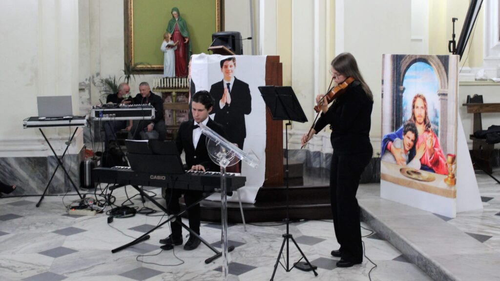 AVELLA. Dolci note per Carlo, le foto della serata