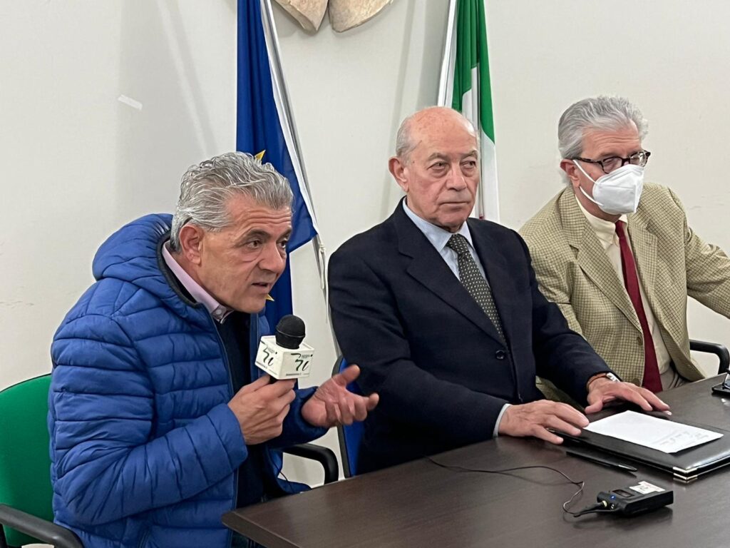 AVELLA. Analisi del voto, lassociazione culturale Cippus Abellanus, discute del risultato del voto dello scorso 25 settembre. Video e Foto