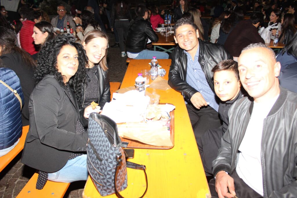 AVELLA. Le foto di un sabato di festa girando per la sagra della Castagna e della nocciola