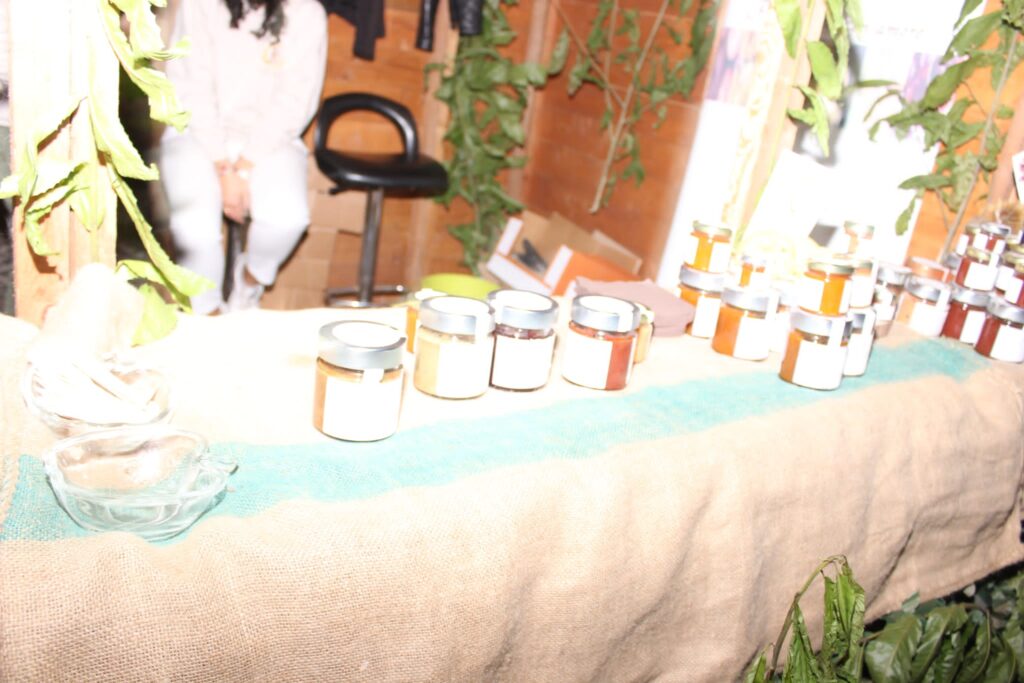 AVELLA. Le foto di un sabato di festa girando per la sagra della Castagna e della nocciola