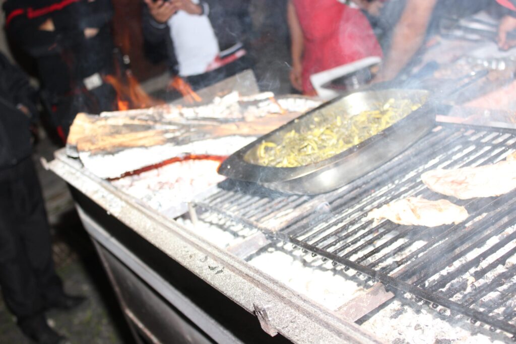 AVELLA. Le foto di un sabato di festa girando per la sagra della Castagna e della nocciola