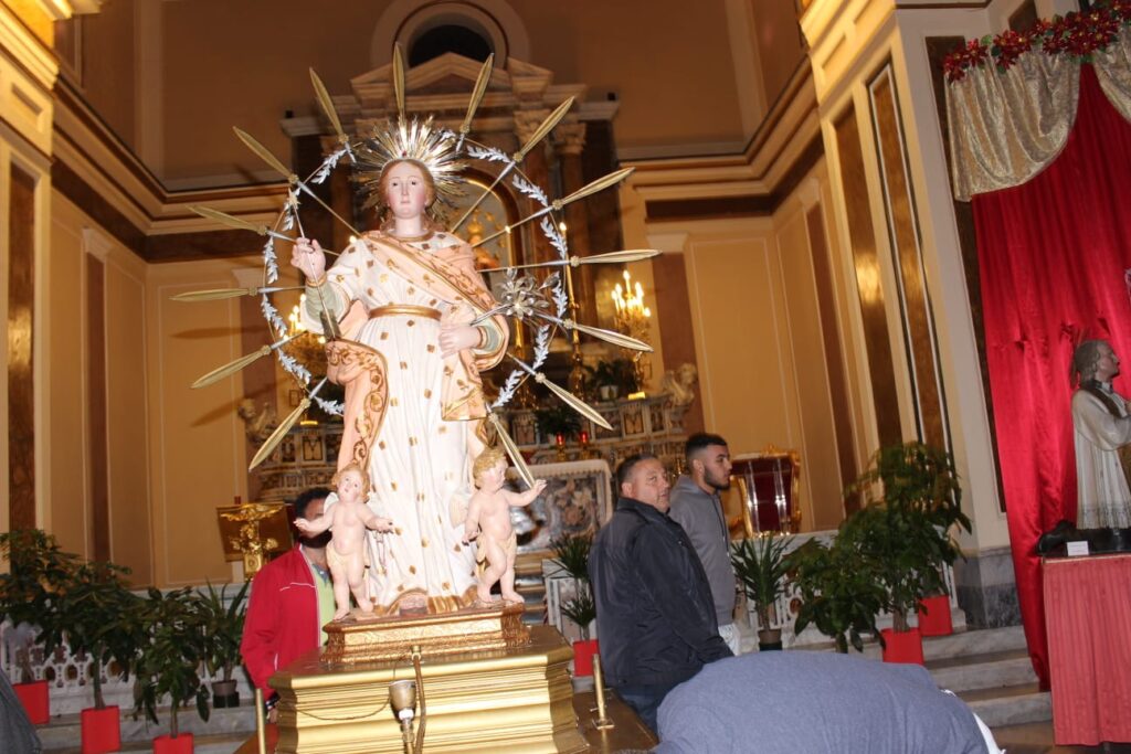 MUGNANO. Le foto più belle della ricollocazione di Santa Filomena nella sua Cappella