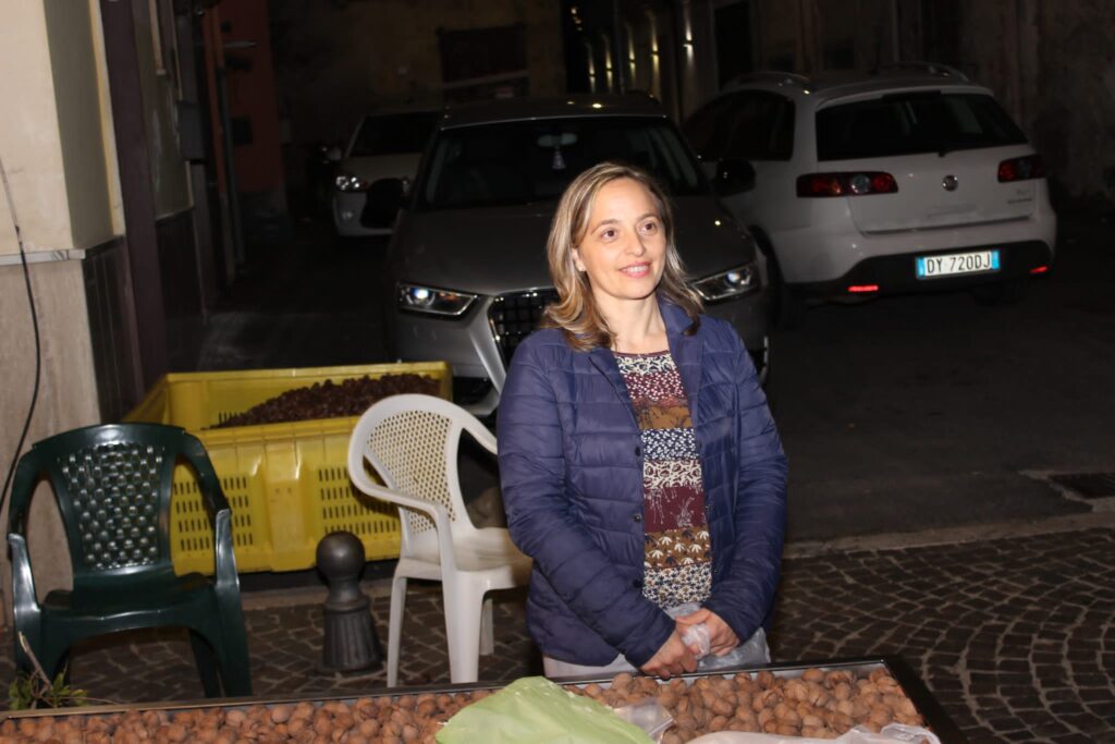 AVELLA. Le foto di un sabato di festa girando per la sagra della Castagna e della nocciola