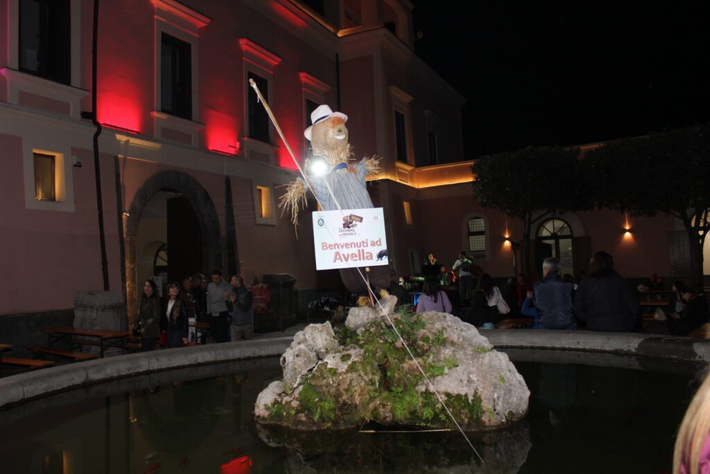 AVELLA. Le foto di un sabato di festa girando per la sagra della Castagna e della nocciola