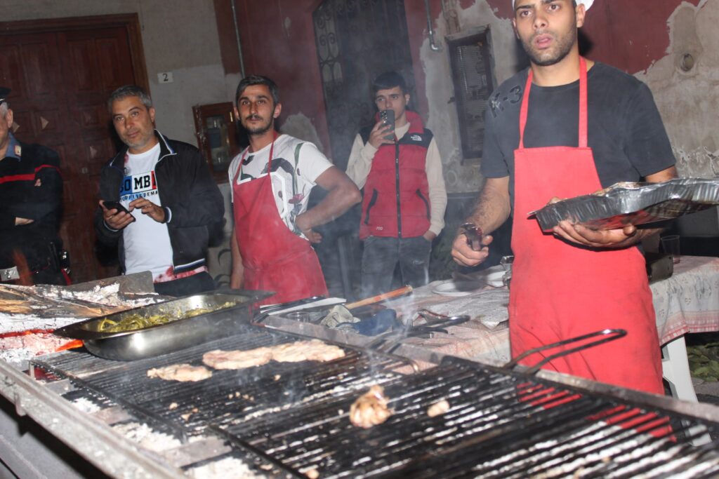 AVELLA. Le foto di un sabato di festa girando per la sagra della Castagna e della nocciola