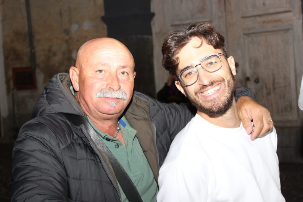 AVELLA. Le foto di un sabato di festa girando per la sagra della Castagna e della nocciola