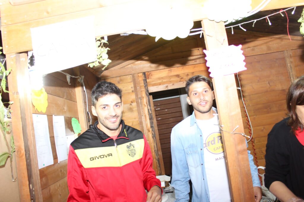 AVELLA. Le foto di un sabato di festa girando per la sagra della Castagna e della nocciola