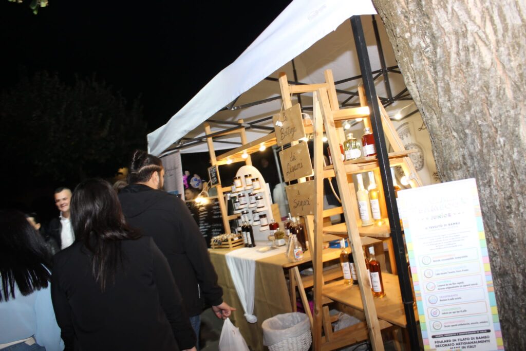AVELLA. Le foto di un sabato di festa girando per la sagra della Castagna e della nocciola