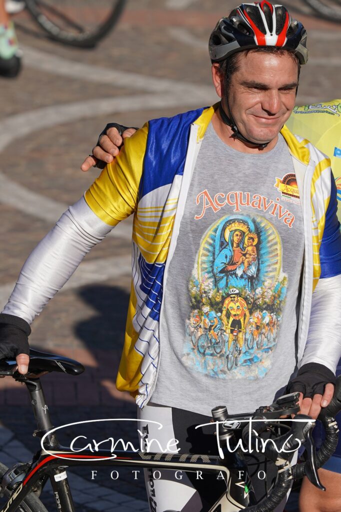 VISCIANO. Ciclo pellegrinaggio per la Pace. Centinaia i ciclisti che hanno risposto all’iniziativa