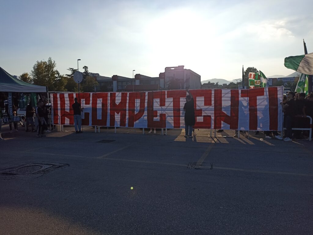 Calcio Serie C, 8a Giornata. Avellino raggiunto all89 da unAudace Cerignola in inferiorità numerica.