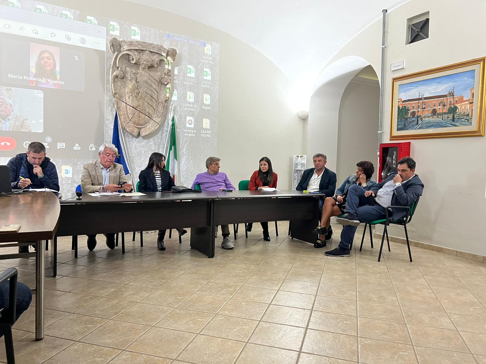 AVELLA. Il consiglio comunale approva la costruzione di un Forno crematorio. No alle telecamere per la ripresa del consiglio AVELLA. Il consiglio comunale approva la costruzione di un Forno crematorio. No alle telecamere per la ripresa del consiglio