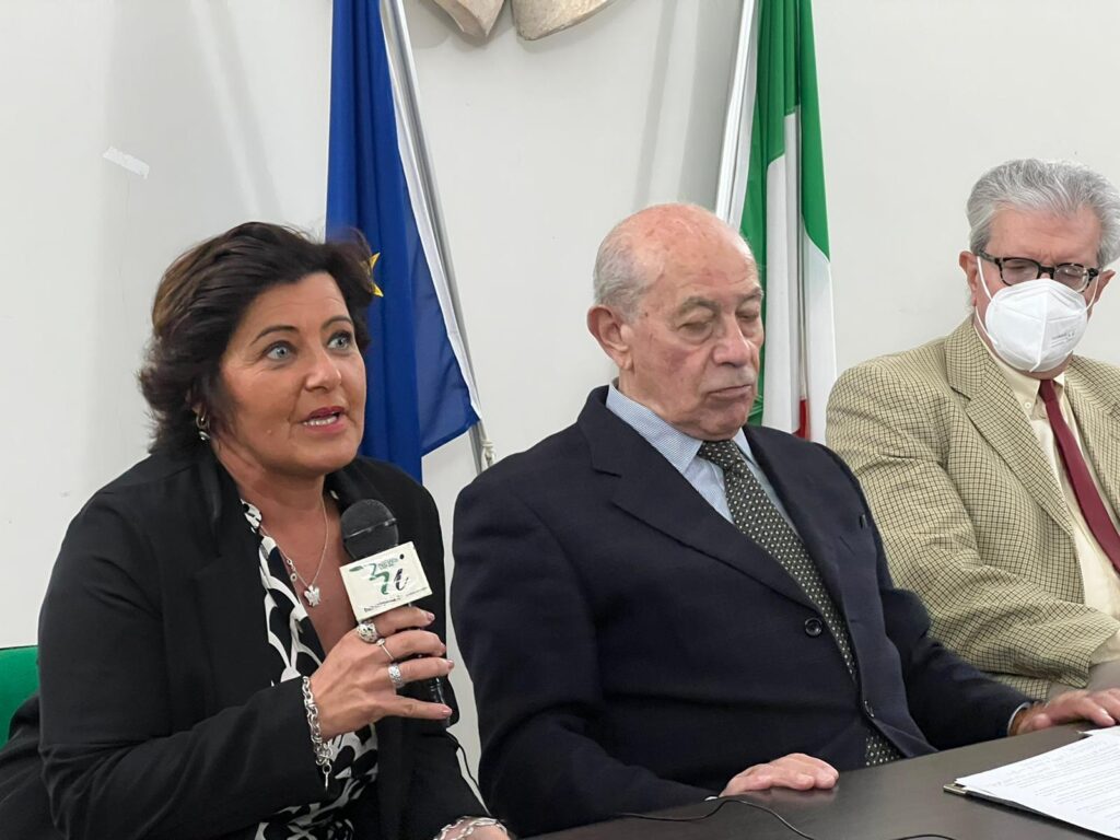 AVELLA. Analisi del voto, lassociazione culturale Cippus Abellanus, discute del risultato del voto dello scorso 25 settembre. Video e Foto