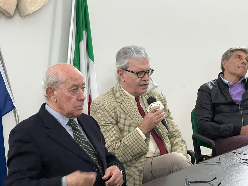 AVELLA. Analisi del voto, lassociazione culturale Cippus Abellanus, discute del risultato del voto dello scorso 25 settembre. Video e Foto