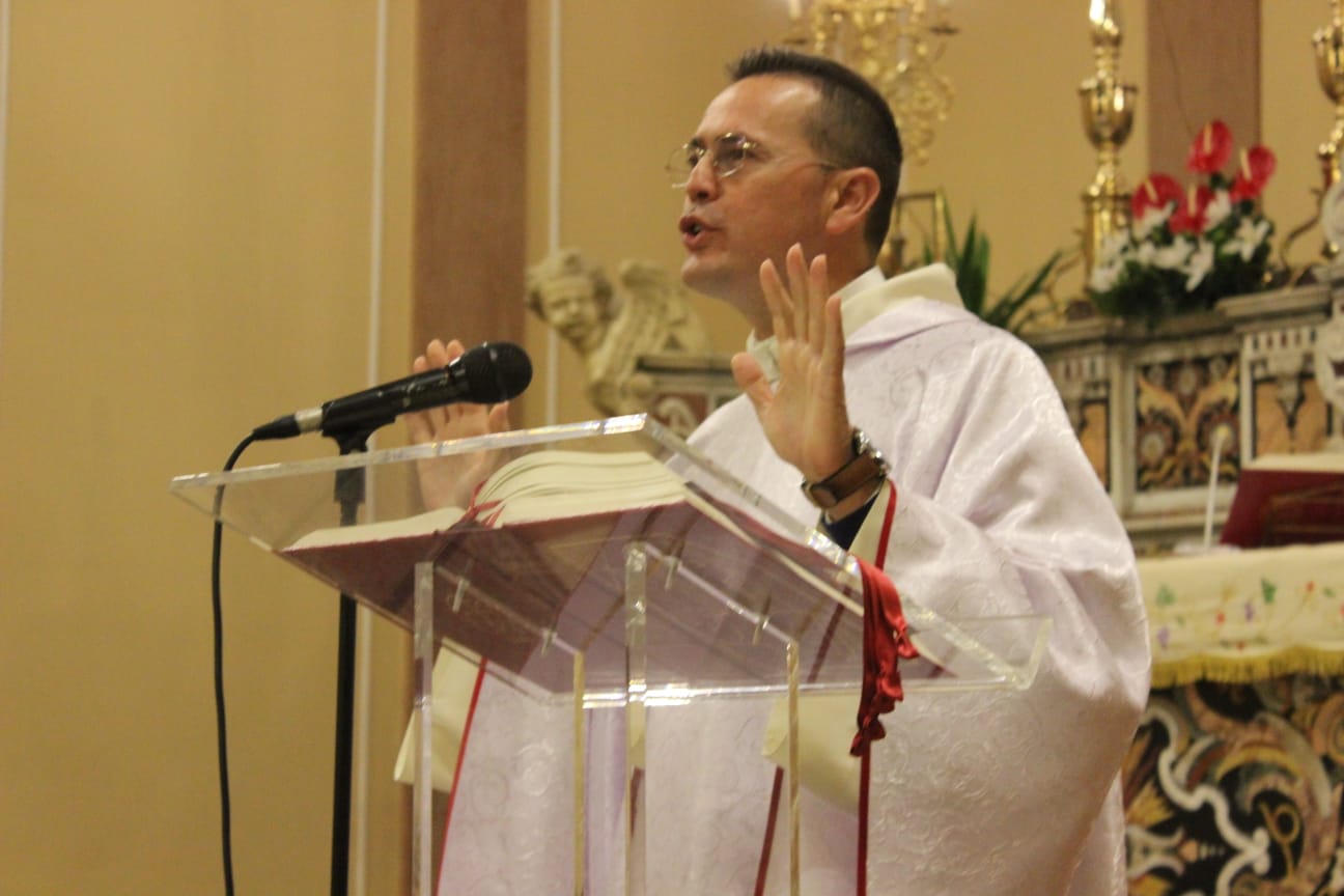Mugnano XVII anniversario di sacerdozio per don Giuseppe Autorino. Le foto Mugnano XVII anniversario di sacerdozio per don Giuseppe Autorino. Le foto
