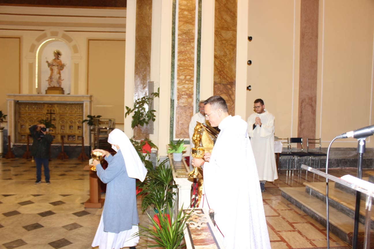 Mugnano XVII anniversario di sacerdozio per don Giuseppe Autorino. Le foto Mugnano XVII anniversario di sacerdozio per don Giuseppe Autorino. Le foto