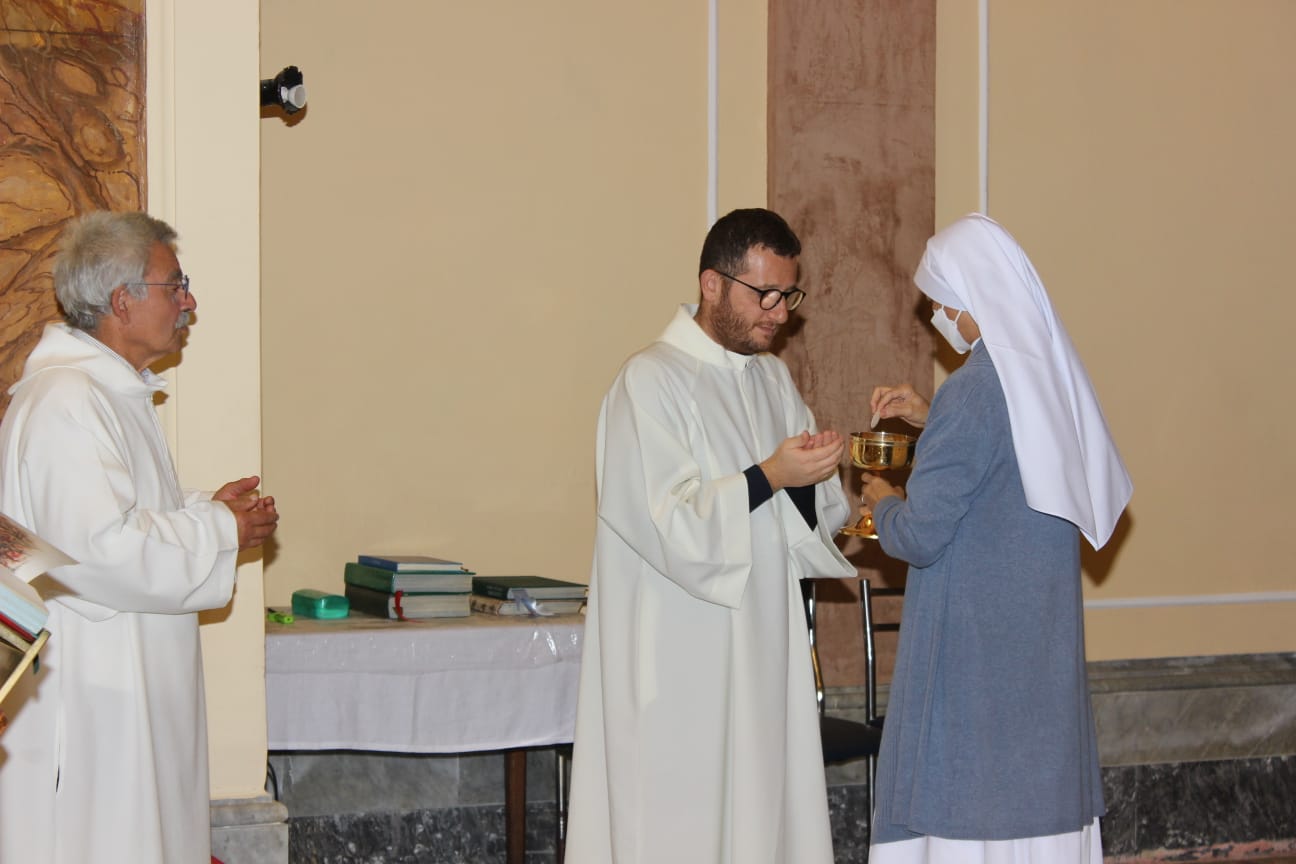 Mugnano XVII anniversario di sacerdozio per don Giuseppe Autorino. Le foto Mugnano XVII anniversario di sacerdozio per don Giuseppe Autorino. Le foto