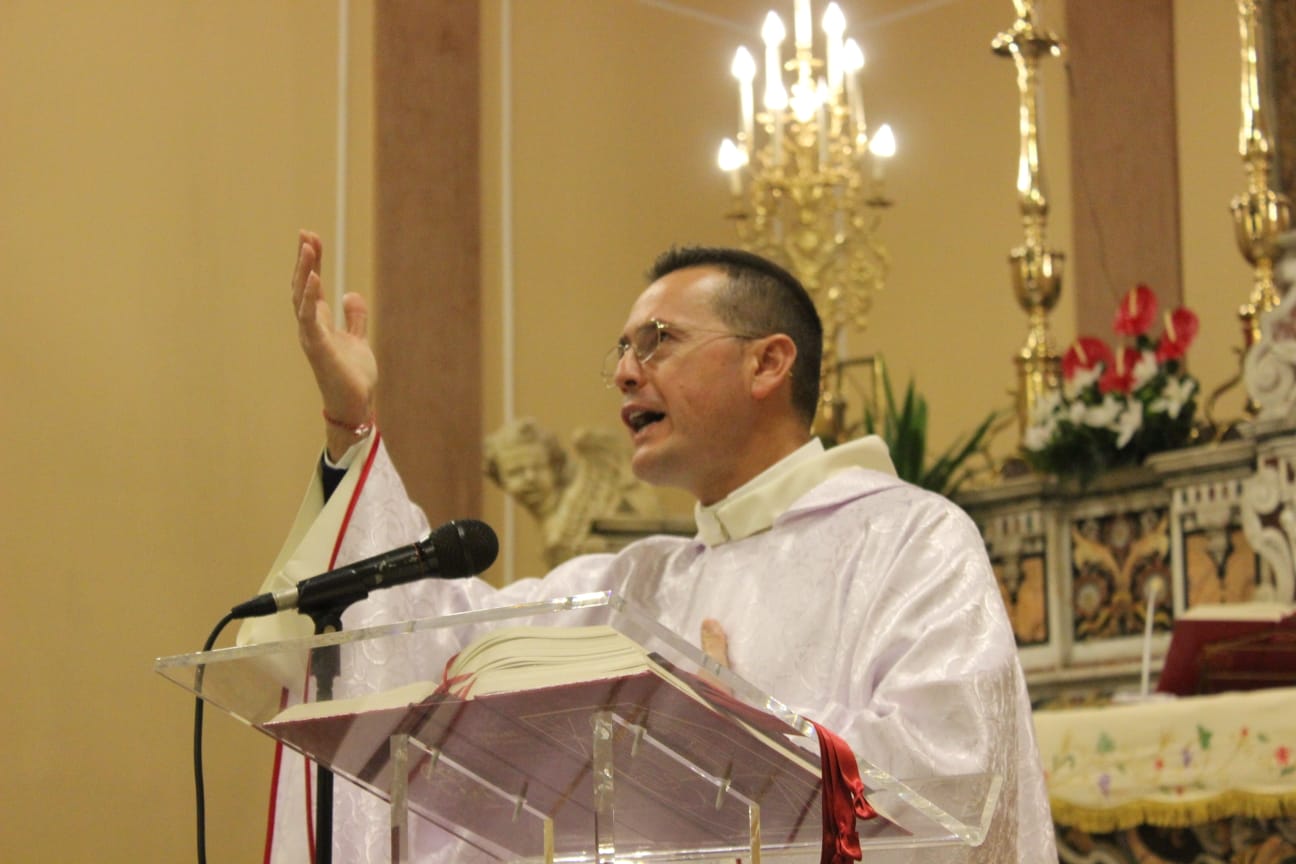 Mugnano XVII anniversario di sacerdozio per don Giuseppe Autorino. Le foto Mugnano XVII anniversario di sacerdozio per don Giuseppe Autorino. Le foto