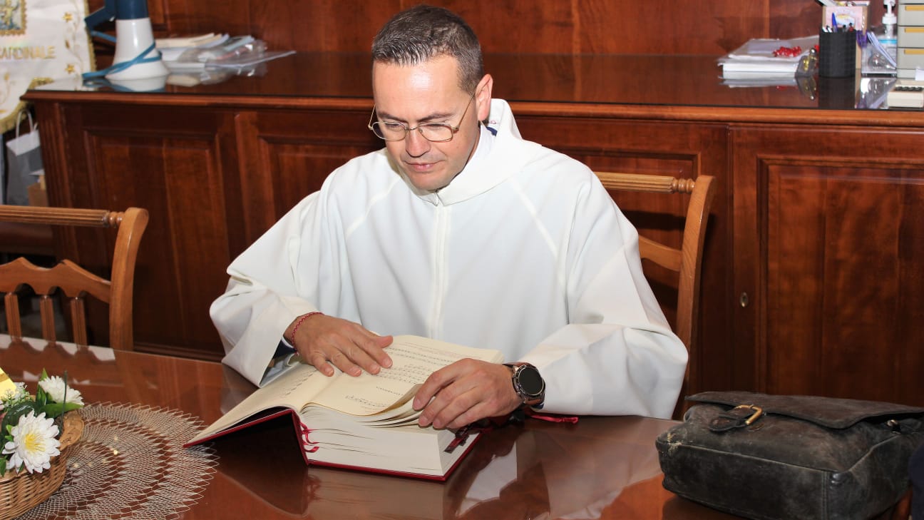Mugnano XVII anniversario di sacerdozio per don Giuseppe Autorino. Le foto Mugnano XVII anniversario di sacerdozio per don Giuseppe Autorino. Le foto