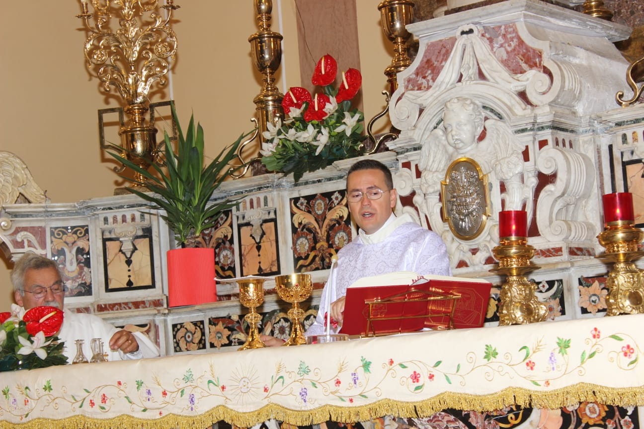 Mugnano XVII anniversario di sacerdozio per don Giuseppe Autorino. Le foto Mugnano XVII anniversario di sacerdozio per don Giuseppe Autorino. Le foto