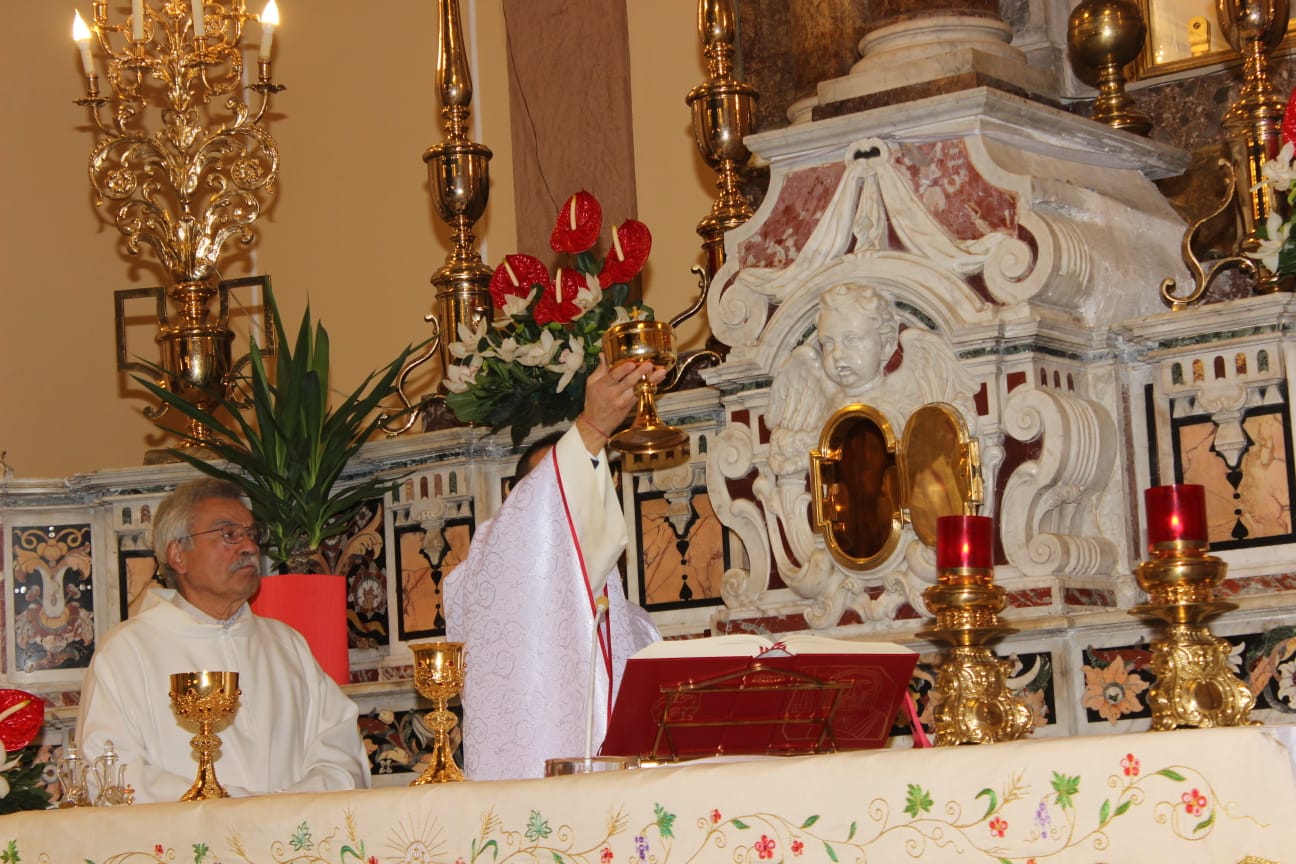 Mugnano XVII anniversario di sacerdozio per don Giuseppe Autorino. Le foto Mugnano XVII anniversario di sacerdozio per don Giuseppe Autorino. Le foto