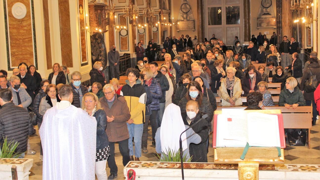 Mugnano XVII anniversario di sacerdozio per don Giuseppe Autorino. Le foto Mugnano XVII anniversario di sacerdozio per don Giuseppe Autorino. Le foto