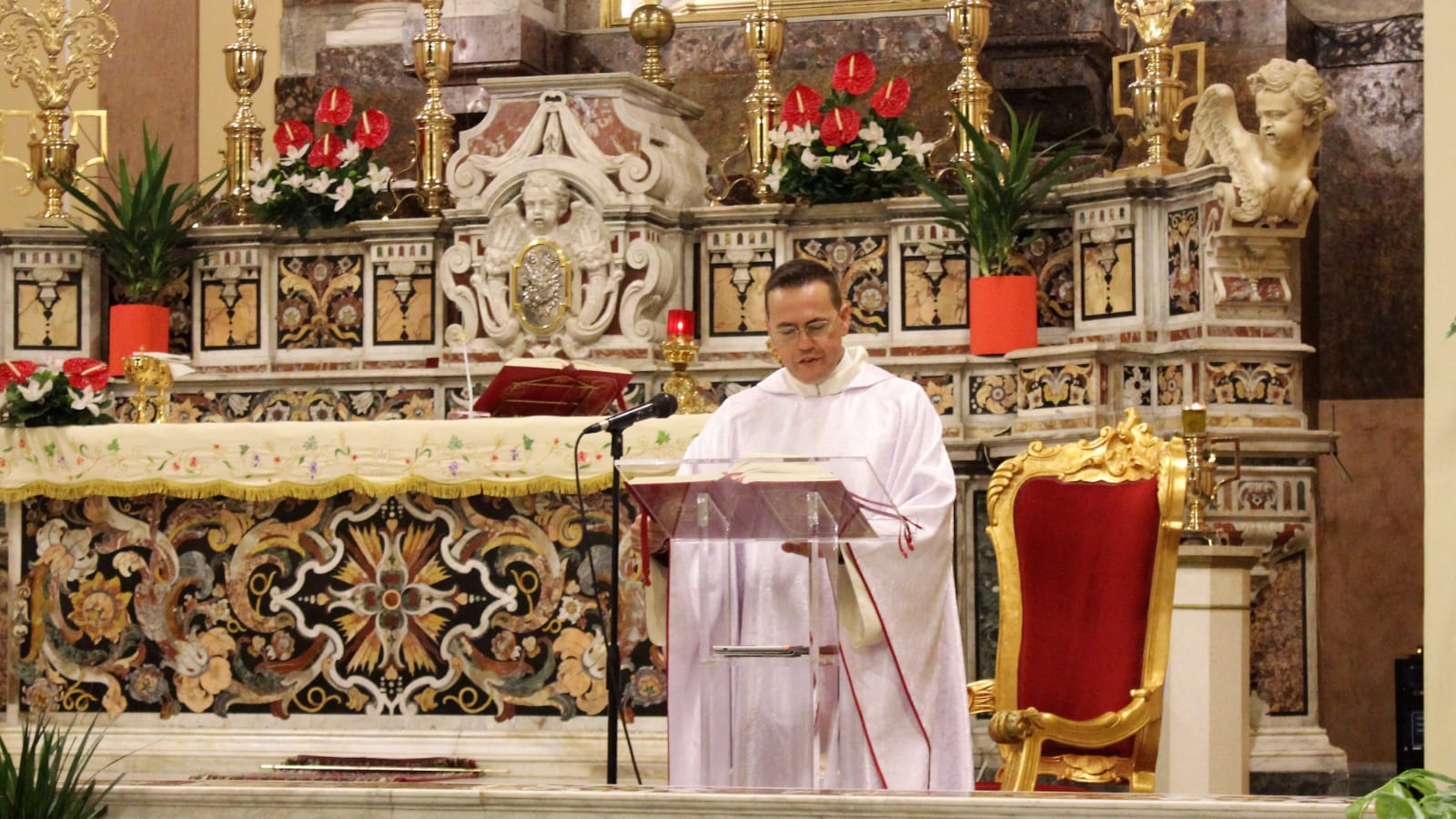 Mugnano XVII anniversario di sacerdozio per don Giuseppe Autorino. Le foto Mugnano XVII anniversario di sacerdozio per don Giuseppe Autorino. Le foto