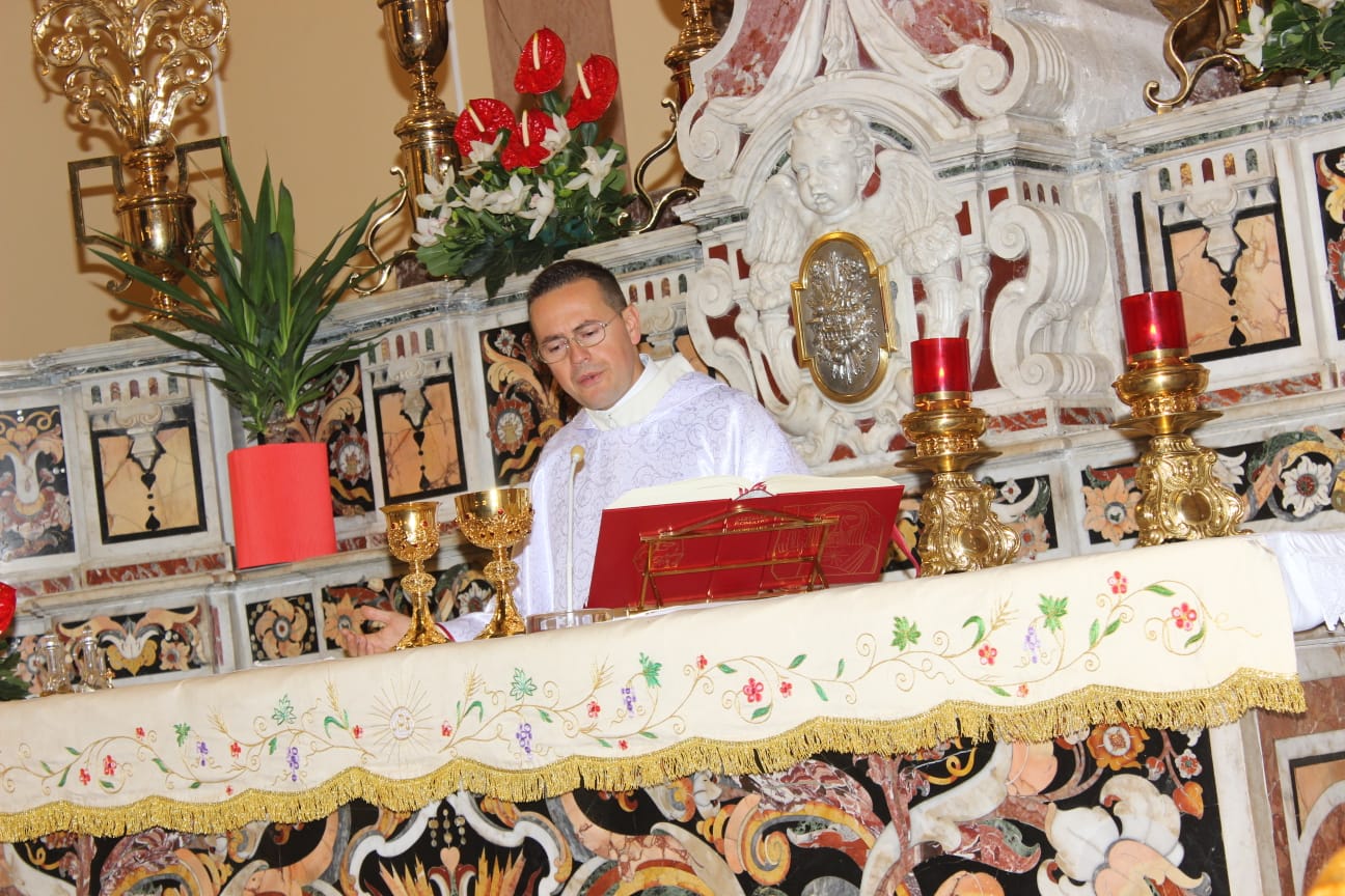 Mugnano XVII anniversario di sacerdozio per don Giuseppe Autorino. Le foto Mugnano XVII anniversario di sacerdozio per don Giuseppe Autorino. Le foto