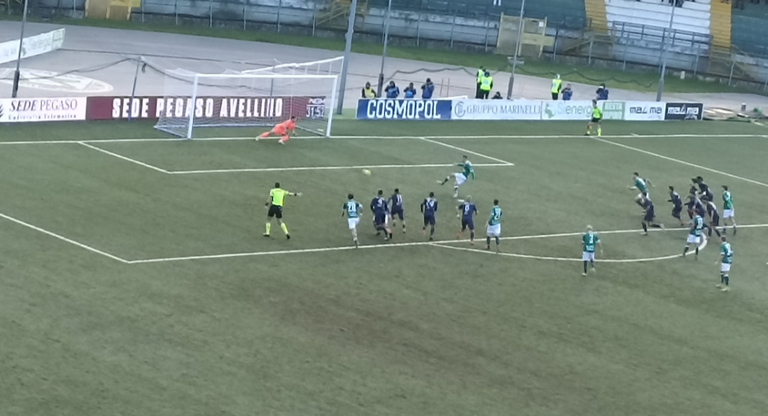 Calcio Serie C, 15a Giornata. Avellino a valanga sul Taranto: 4 0 con doppietta di Trotta su rigore