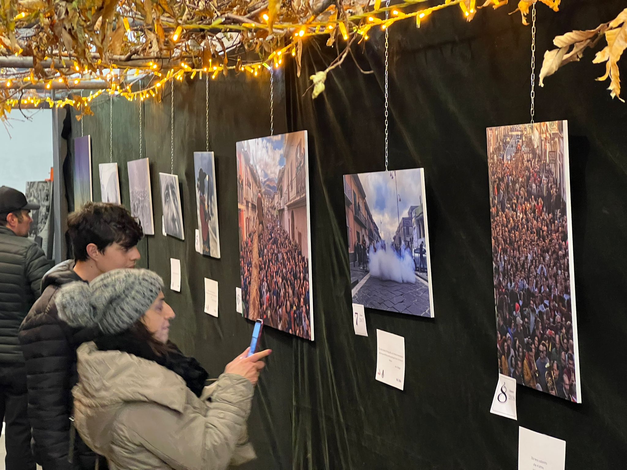 BAIANO. Maio anno zero, al teatro Colosseo sindaci e rappresentanti di alcun comuni irpini hanno raccontato la loro festa BAIANO. Maio anno zero, al teatro Colosseo sindaci e rappresentanti di alcun comuni irpini hanno raccontato la loro festa