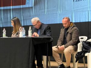 BAIANO. Come ritrovare il senso della calda umanità, senza spaesamenti. Legami di solidarietà nella Baiano di ieri. Aneddoti, storie e personaggi nel racconto di Antonio Vecchione