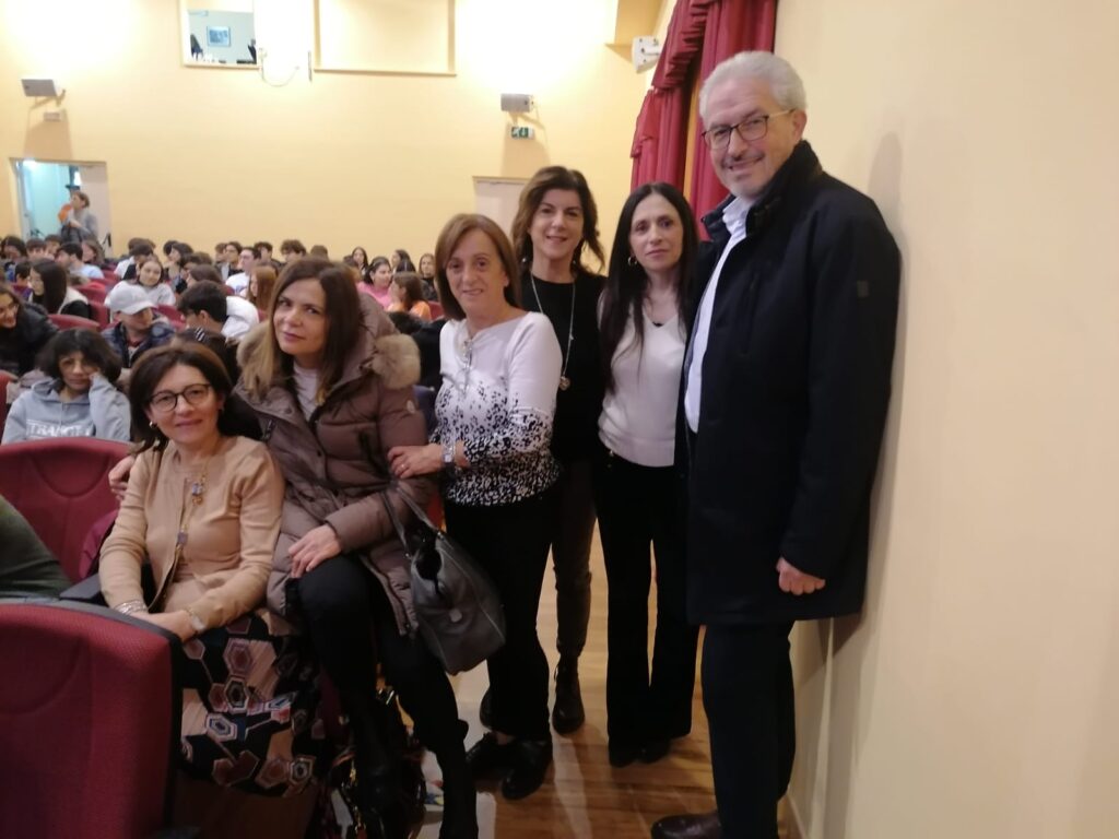 AVELLA. Gli alunni dell’ I.C.S. “Mons. P. Guerriero” premiati alla manifestazione “Mai D’argento”