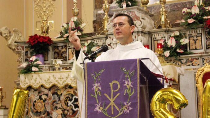 FD8F4FE5-FD0E-4F58-9C69-D407CC87D086