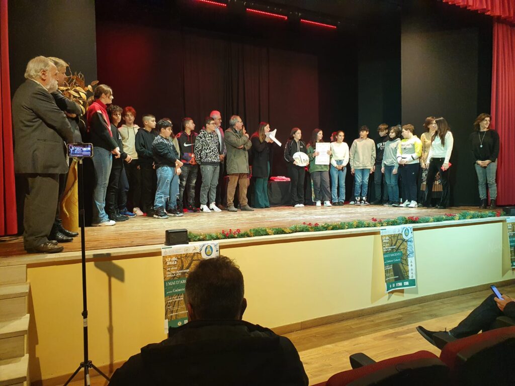 AVELLA. Gli alunni dell’ I.C.S. “Mons. P. Guerriero” premiati alla manifestazione “Mai D’argento”