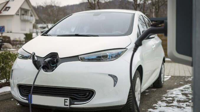 electric-car-3935946_1920