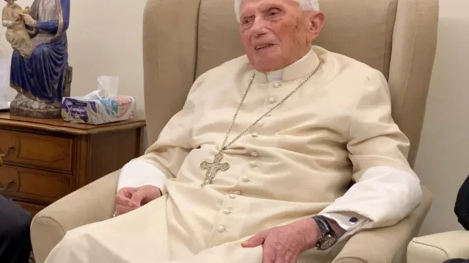 s_-le-condizioni-di-papa-ratzinger-cosa-sappiamo-18sf1