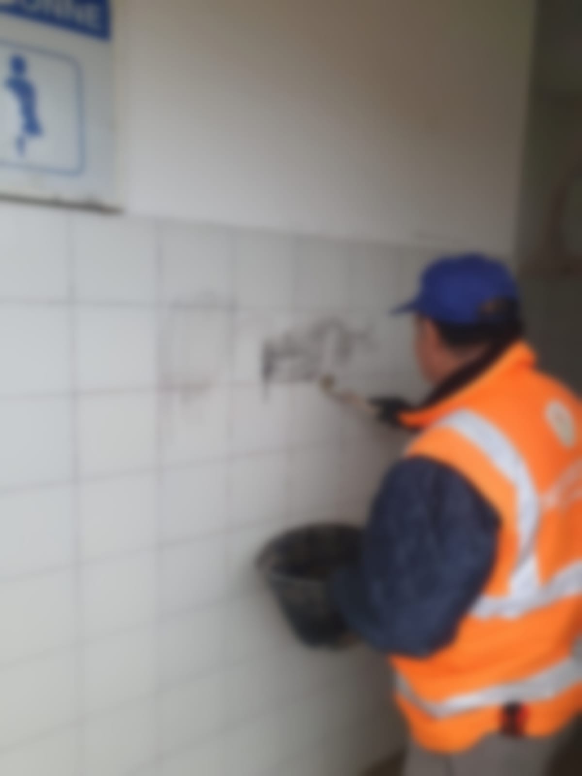 GROTTAMINARDA. In corso la riqualificazione della scalinata dei giardini De Curtis e dei bagni pubblici. GROTTAMINARDA. In corso la riqualificazione della scalinata dei giardini De Curtis e dei bagni pubblici.