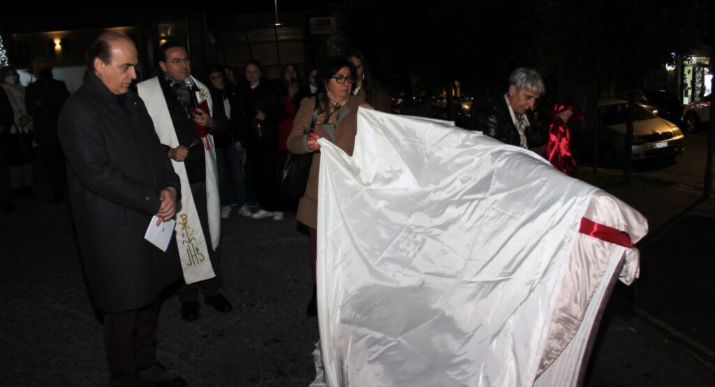 MUGNANO. Le foto più belle dell’inaugurazione della Panchina Letteraria