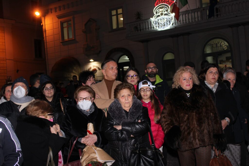 MUGNANO. Le foto più belle dell’inaugurazione della Panchina Letteraria