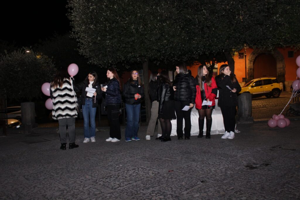 MUGNANO. Le foto più belle dell’inaugurazione della Panchina Letteraria