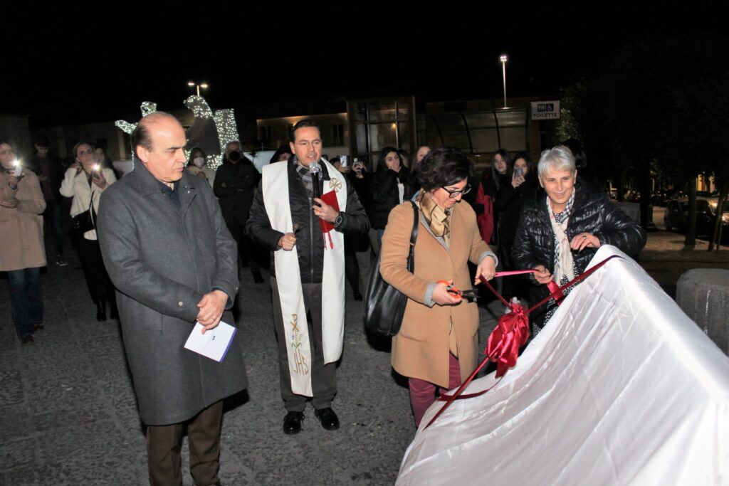 MUGNANO. Le foto più belle dell’inaugurazione della Panchina Letteraria