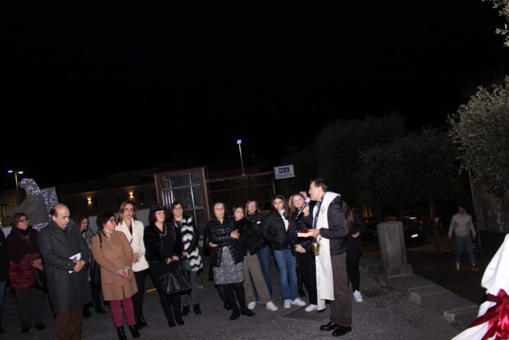 MUGNANO. Le foto più belle dell’inaugurazione della Panchina Letteraria