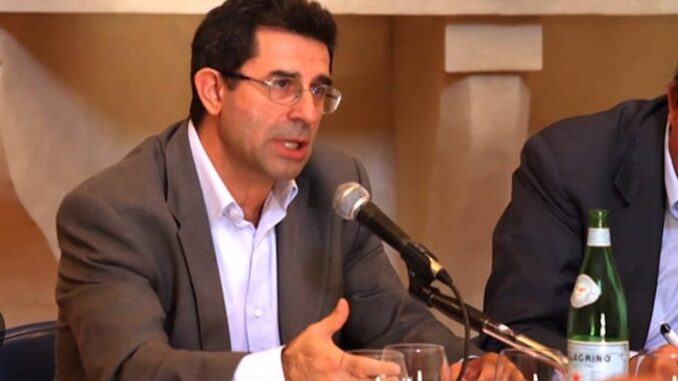 2E6FC2B5-3589-4560-88FE-406540A1AD53